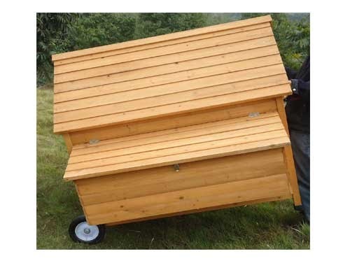 Gertrude-Air-Portable-Fox-Resistant-Chicken-House-roof